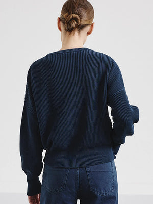 Crew-neck cotton knit with mineral treatment