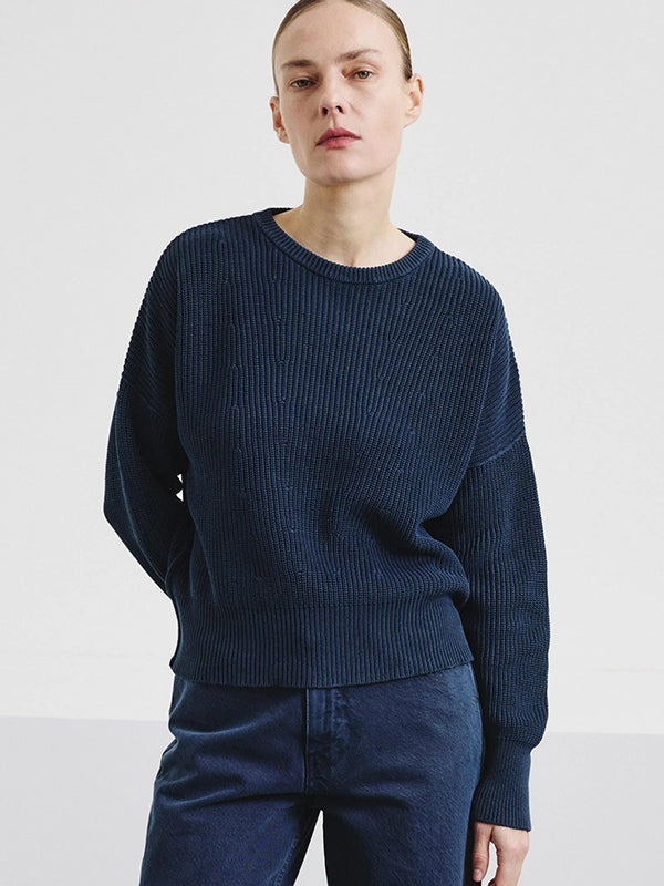 Crew-neck cotton knit with mineral treatment