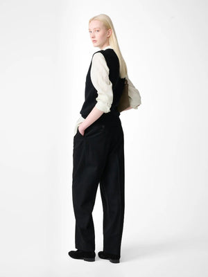 Aurel Knit Vest in black