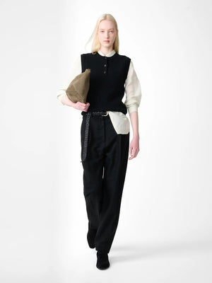 Aurel Knit Vest in black