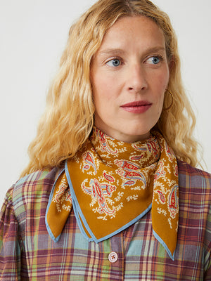 Colibri Scarf No. 763