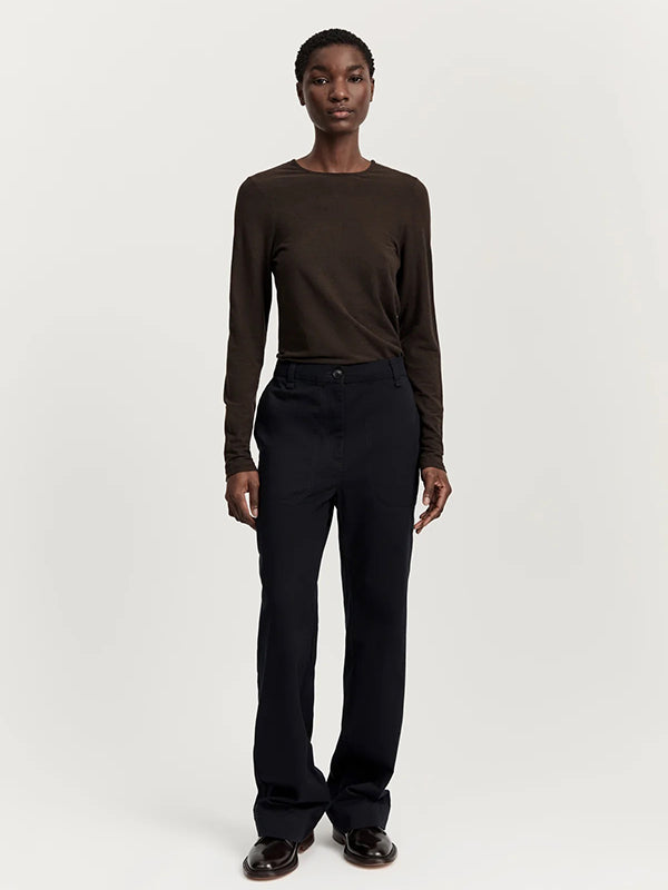 River Pant in Black Navy